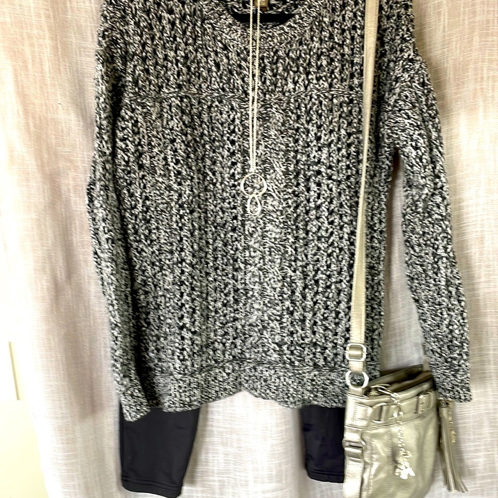 Tommy Bahama sweater